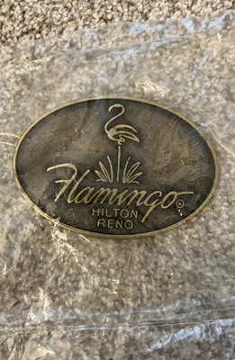 Hebilla de cinturón vintage Flamingo Hilton Reno color bronce nueva en paquete original Foto 1 de 3