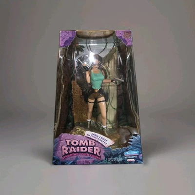 NEW Playmates Tomb Raider Lara Croft in Jungle Outfit Action Figure 72002 - Image 1 of 4