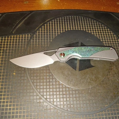 Kizer Topsail M390 Green Crystalized Titanium - Image 1 of 4