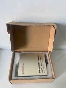 COMMPORT ETHERNET MEDIA CONVERTER ÉMETTEUR-RÉCEPTEUR FIBRE/T - Photo 1/9
