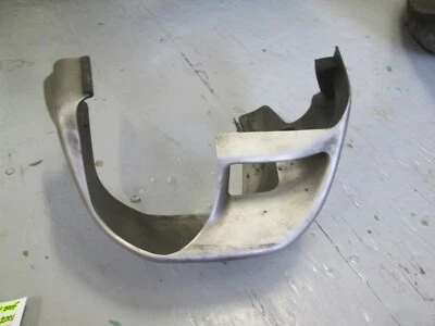 OEM HONDA 1998-2005 VTR1000F SUPER HAWK FIRESTORM CAPUCHA INFERIOR 64410-MBB-000ZA Foto 1 de 4