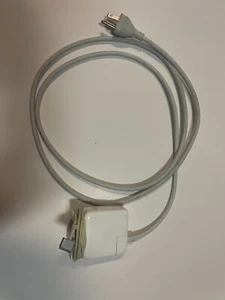Genuine 45 W Magsafe 2 power adapter for MacBook Air  A1436 - Picture 1 of 3
