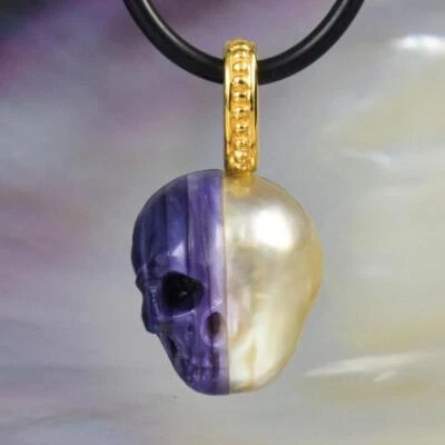 Skull IN Süd See Perle Anhänger Geschnitzter Lila Muschel Vermeil Sterling 4.45g - Bild 1 von 4