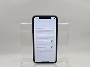 Apple iPhone 11 - 64GB - Schwarz - Entsperrt - Bild 1 von 8