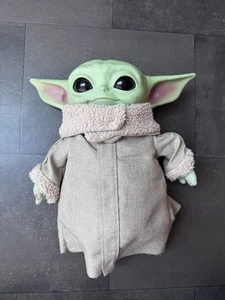 Mattel Star Wars Grogu Baby Yoda - Knopf macht Arm bewegt und Augen schließen 2022 - Bild 1 von 7