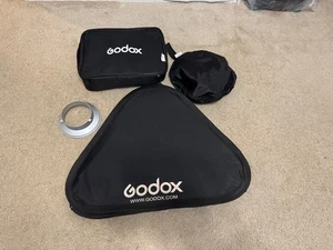 Godox 60cm x 60cm Collapsible Softbox with Quick Release Bowens Mount - Unused - Picture 1 of 8