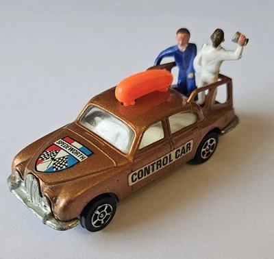 Corgi Rockets Jaguar Pace Car con figuras - buen estado Foto 1 de 4