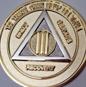 Gold Bi Plated Alcoholics Anonymous AA 3 Year Medallion Coin Chip Token Sober - Bild 1 von 8