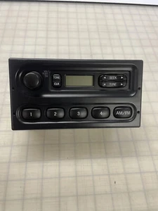 Ford OEM AM/FM RADIO tuner Econoline F150 F250 Crown Victoria 99-02 - Picture 1 of 6