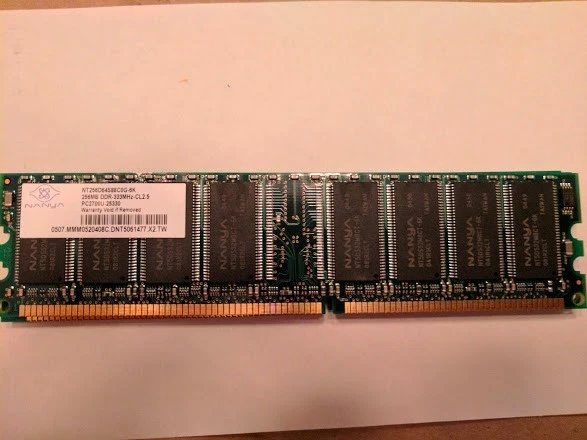 NANYA 256MB DDR-333MHz-CL2.5 PC2700U-25330 - Image 1 of 1