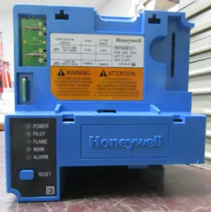 😃 HONEYWELL BURNER CONTROL RM7840M1017 - Picture 1 of 7