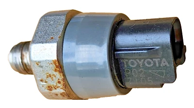 OEM 8353012060 Oil Pressure Sensor For 2014-2017 Toyota Prius V, Corolla, Scion - Image 1 of 4