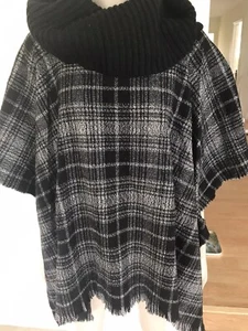 Poncho Black and White Check Tweed One Size Fits Most by Modena EUC - Picture 1 of 9