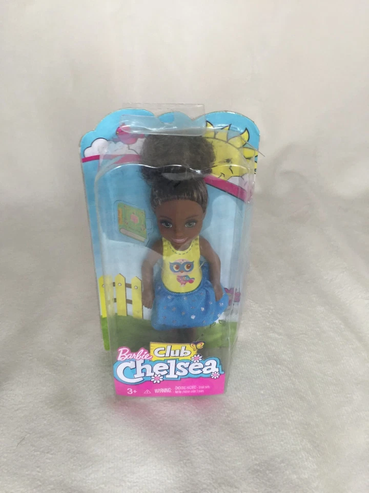 Mattel Barbie Club Chelsea Doll F963 - US Stock