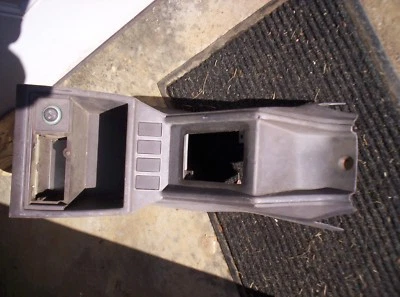 VW Quantum Passat consola central marrón 5 velocidades, marrón Foto 1 de 4