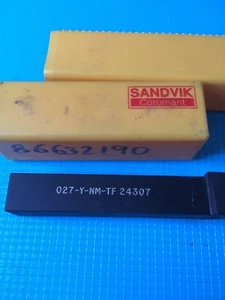 BNIB - Sandvik Left Hand Turning Tool Holder PTFNL 2020K + Tip - Imagen 1 de 3