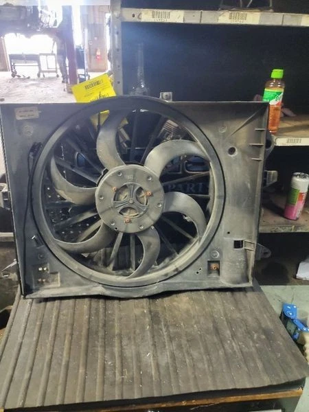 2003-2004  Lincoln LS Radiator Cooling Fan Assembly Oem Foto 1 de 2