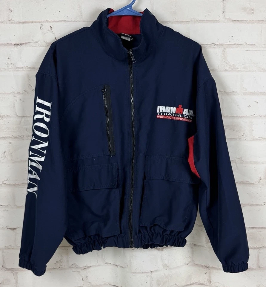 Chaqueta IronMan 25 Aniversario Kona Hawaii Bordada Hecha en Hawaii Talla S Foto 1 de 4