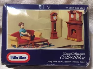 NUEVO EN CAJA Little Tikes Grand Mansion JUEGO DE SALA DE ESTAR chimenea reloj sofá + - Imagen 1 de 2