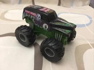 MONSTER JAM GRAVE DIGGER REV TREDZ FRICTION MONSTER TRUCK 2010 MATTEL VGC - Picture 1 of 6