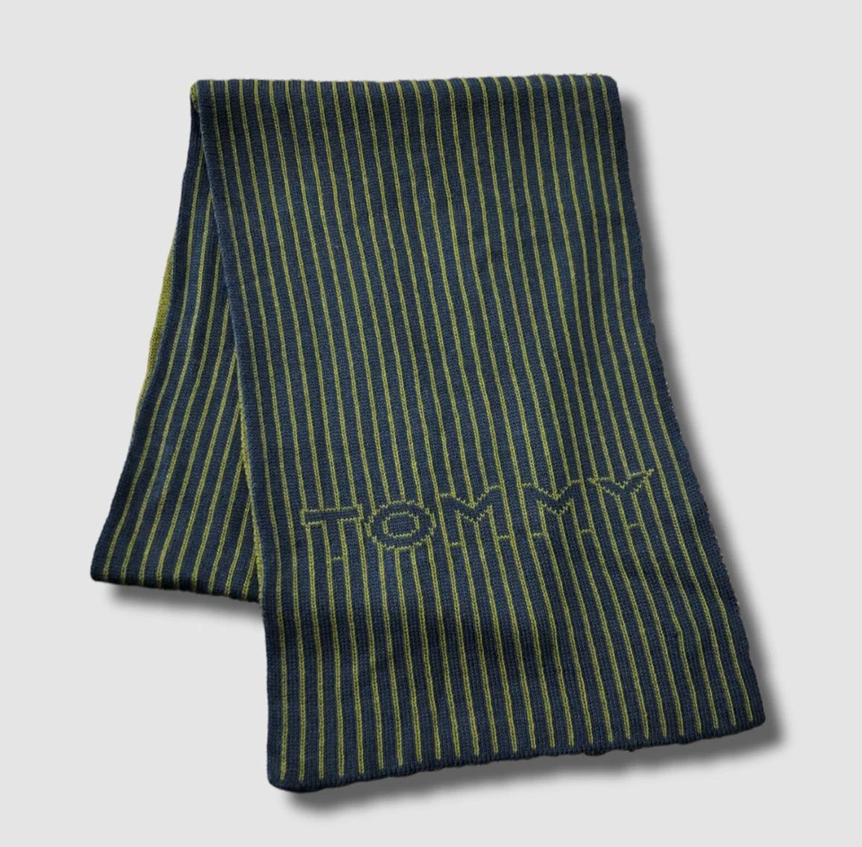 Bufanda ligera bordada a rayas verdes Tommy Hilfiger para hombre $55 Foto 1 de 1