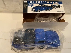 Wix Filters 1951 Ford F-1 Truck Bank Ertl Collectibles New In Box - Picture 1 of 4