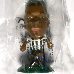 Corinthian Microstars NEWCASTLE UTD Home BRAMBLE MC1424 GREEN BASE - UK Series 7 - Picture 1 of 1