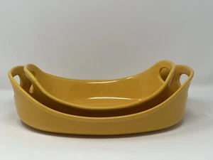 Rachael Ray Yellow Oven Ovals Stoneware 2-piece (1.25 Qt and 2.25 - Picture 1 of 4