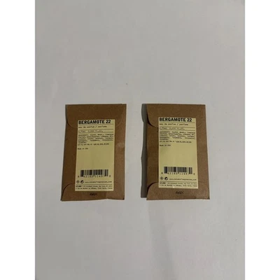 Juego de 2 frascos de muestra de eau de parfum Le Labo Bergamote 22 0,75 ml 0,025 fl oz Foto 1 de 3