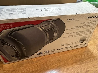 Sharp GX-M10 Portátil Boombox Blaster CD iPod Dock Radio AM/FM NUEVO EN CAJA ABIERTO Foto 1 de 4
