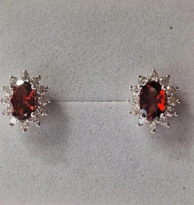 Orecchini In Argento Massiccio S925 Con Zirconi Rosso Rubino - Immagine 1 di 4