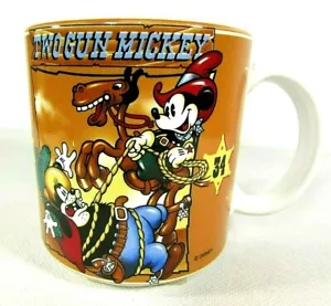 Taza de café Walt Disney Company Mickey Mouse 10 oz 'Two Gun Mickey' hecha en Japón - Imagen 1 de 8