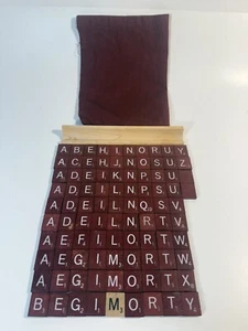 Lot Scrabble 94 Burgundy Replacement Wooden Tiles White Letters Set Tile Holder - Picture 1 of 2