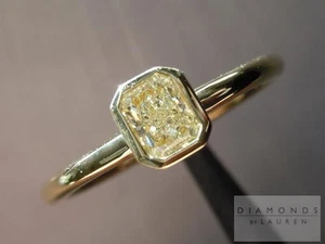 Elegante Conjunto de Bisellos de Corte Radiante VS1 Amarillo Claro de .39 quilates R4648 Diamantes de Lauren - Imagen 1 de 5