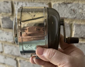 Vintage Boston KS Pencil Sharpener Wall Mount Metal Hunt Manufacturing USA 8 H - Imagen 1 de 6