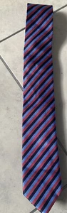 Kenneth Cole Slim Stripe Silk Tie ^ - Picture 1 of 5