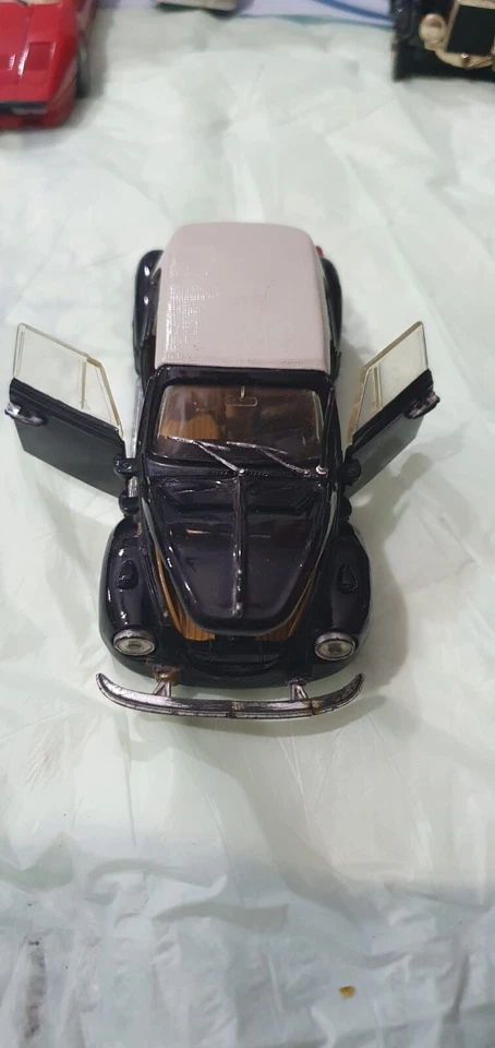 Polistyl Volkswagen Cabriolet maggiolino scala 1:25 - Immagine 1 di 4