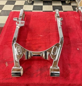 CHROME Harley DYNA Swing Arm Original guaranteed to fit 2006 TO 17 OEM OUTRIGHT - Picture 1 of 9