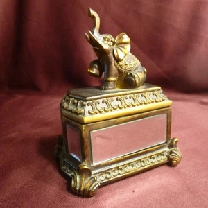 Schmuckkästchen - trompetender juwelenbesetzter Elefant auf dekorativem Spiegelsockel - NEUWERTIG - Bild 1 von 7