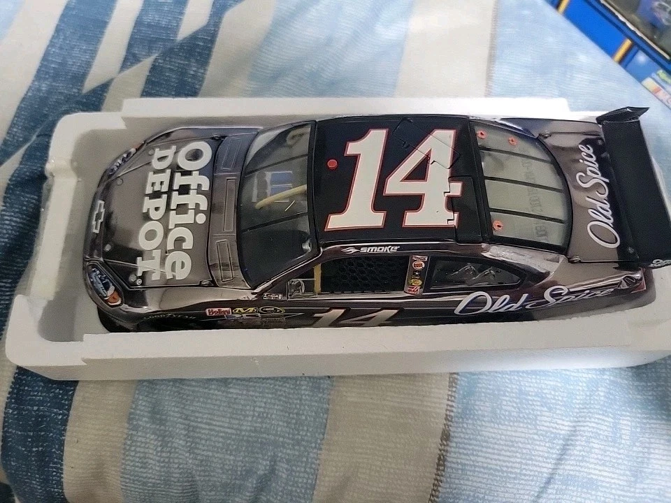 Tony Stewart #14 2009 depósito de oficina metal cepillado nascar fundido a presión. 1 de 288  Foto 1 de 1