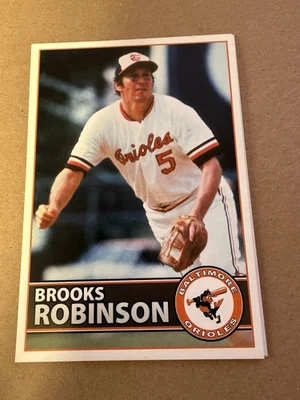 Brooks Robinson Baltimore Orioles Team Issued Postcard Sized Photo  - Image 1 of 2