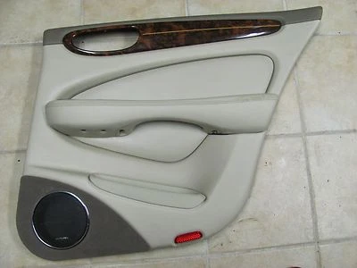 JAGUAR VANDEN PLAS RIGHT REAR DOOR PANEL 2W93F274A30 SAND 2004-2005-006 - Image 1 of 4