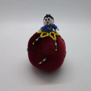 Cojín alfiler de muñeca vintage de mediados de siglo nativa americana con cuentas +/- diapositiva de 2,5 - Imagen 1 de 6