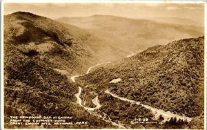 Foto postal vintage RPPC Cline recién descubierta brecha ahumada Mts Gatlinburg TN - Imagen 1 de 3