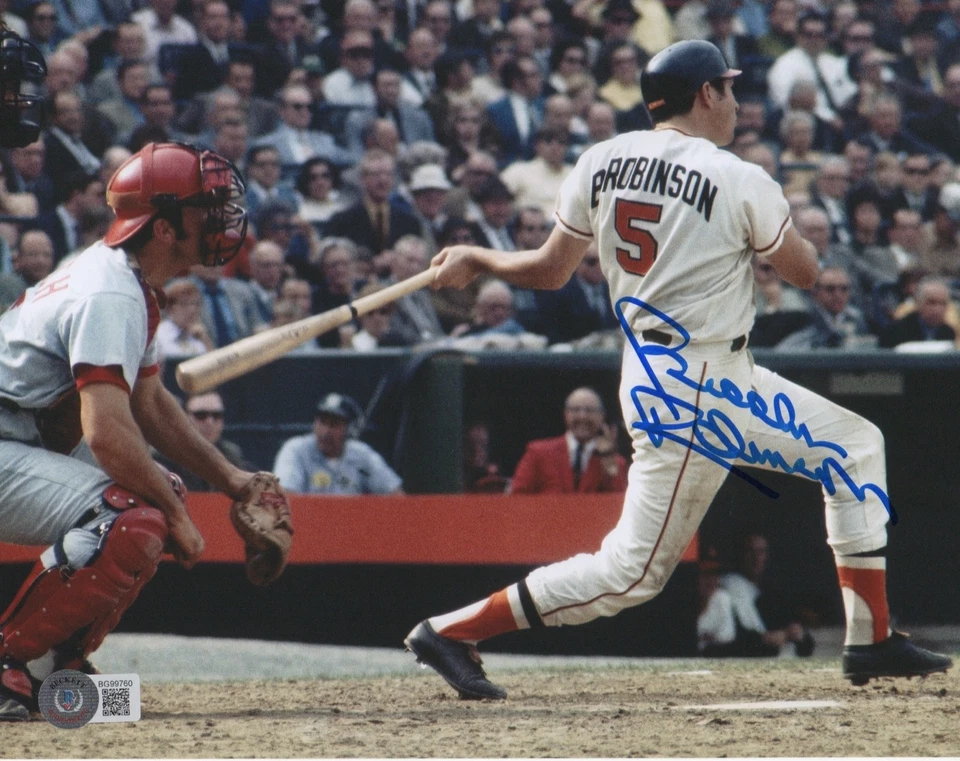 Brooks Robinson Autographed Signed BALTIMORE ORIOLES 8x10 Photo Beckett BAS COA - Image 1 of 1