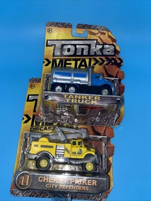 Lote de 2 camiones cisterna y recogedores de cerezas Tonka Metal 2012 Hasbro Foto 1 de 4