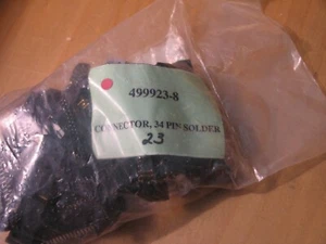 NUOVO 23 PZ TE CONNETTIVITÀ 499923-8 AMP-LATCH 34 COND INTESTAZIONE UNIVERSALE P5757 - Foto 1 di 3