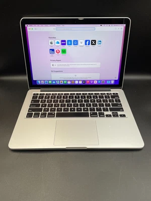 Macbook Pro 13" 2015 i5 @ 2.7 GHz 8GB RAM 128GB SSD Mac OS Monterrey - Image 1 of 4