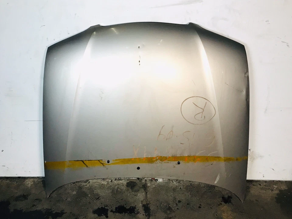 Mazda 626 2002 sedán capó. ¡SIN ENVÍO! Foto 1 de 4