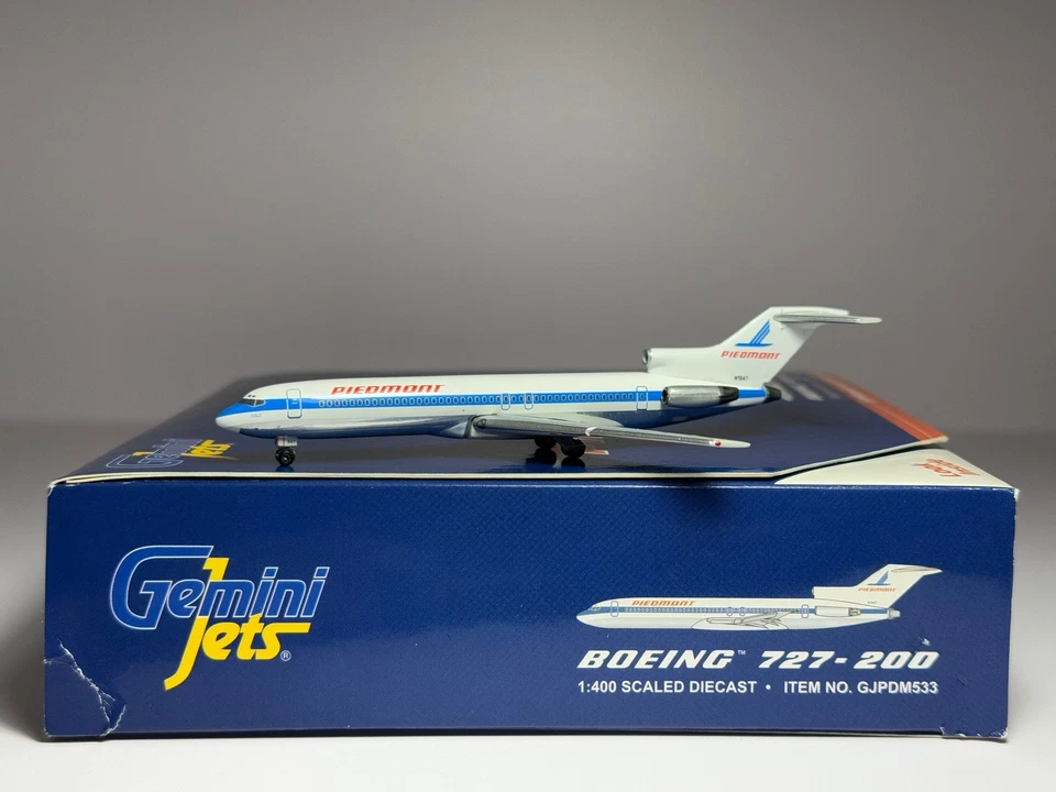 Gemini Jets 1:400 Piedmont Airlines Boeing 727-200 N1647 1960s colors GJPDM533 - Image 1 of 2